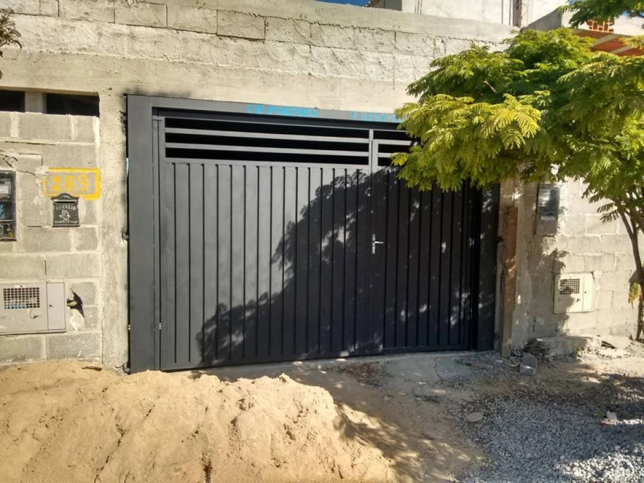 Foto 4:  — CH Construções Metálicas